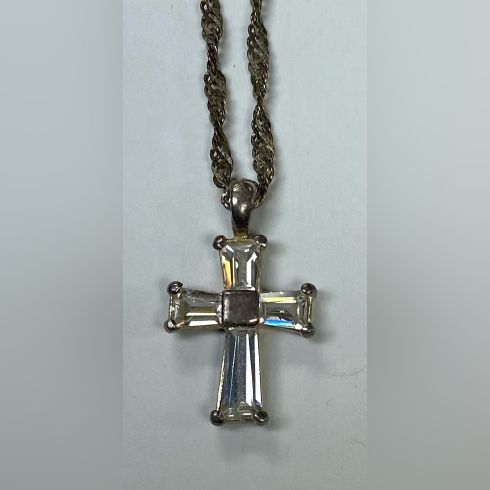 SILVER .925 CROSS WITH CRYSTAL BUGETS ITALY
